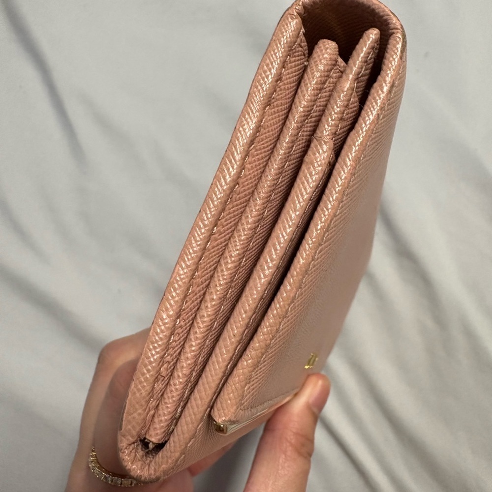 PRADA Pink Wallet 🪪 - Picture 5 of 12